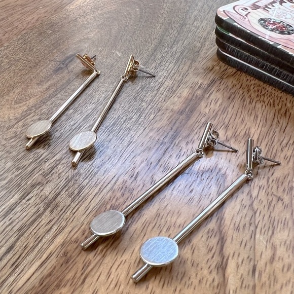 Brushed Metal Dangle Disc Earrings - Picture 16 of 16